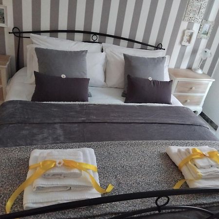 Regina Margherita Casa Vacanza Civitavecchia Bagian luar foto